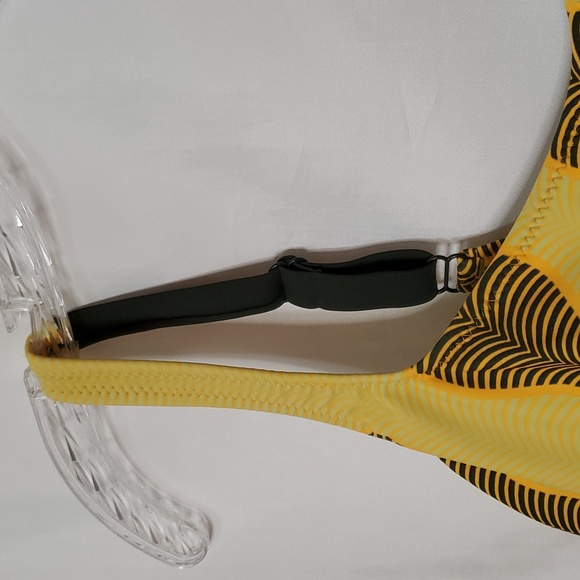 Fe Noel x Target Women's Mirco Waves Print Bralette Bikini Top - Picture 11 of 15